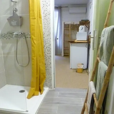 De L'oratoire-climatisees, Impasse Calme, Lumineuse, Centre Ville, Accommodatie bij particulieren *