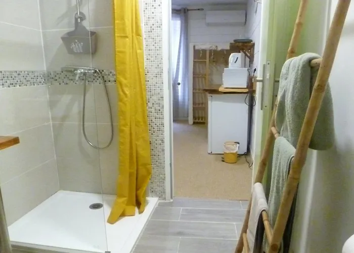 De L'oratoire-climatisees, Impasse Calme, Lumineuse, Centre Ville, Accommodatie bij particulieren *