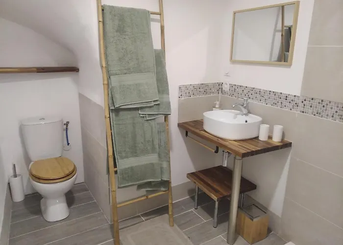 Accommodatie bij particulieren De L'oratoire-climatisees, Impasse Calme, Lumineuse, Centre Ville,