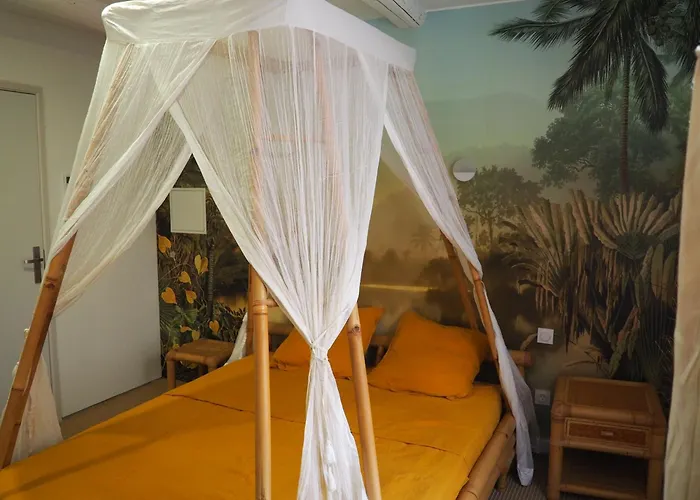 Accommodatie bij particulieren De L'oratoire-climatisees, Impasse Calme, Lumineuse, Centre Ville,